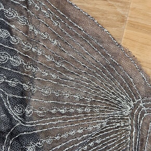 🔹️L8teR Gray Sheer Butterfly Backed Dress Small - Picture 8 of 14